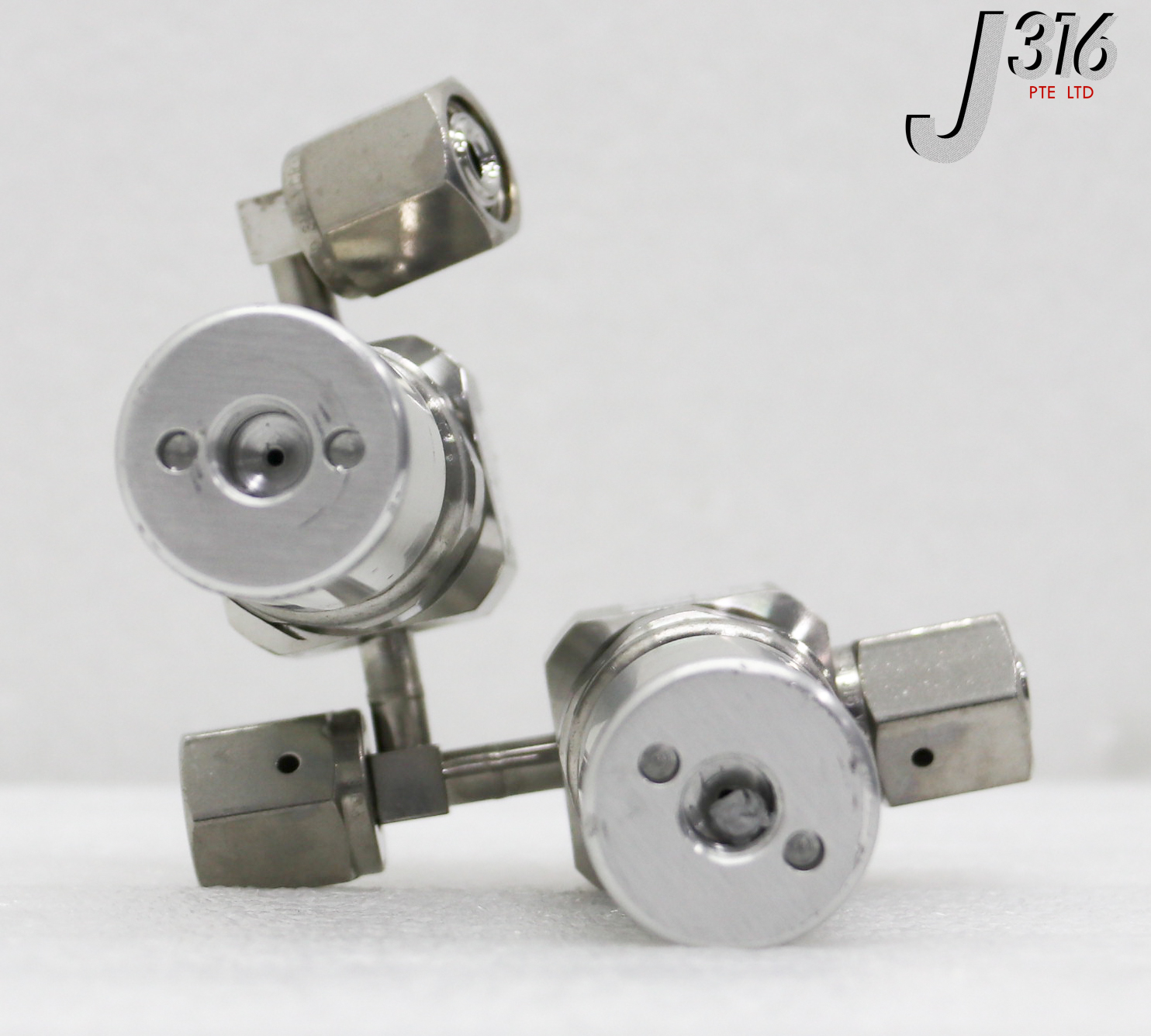 34431 VERIFLO 2-VALVE 3-WAY MANIFOLD ASSY, P/N: 42600726 34431 VERIFLO 2-VALVE 3-WAY MANIFOLD ASSY, P/N: 42600726